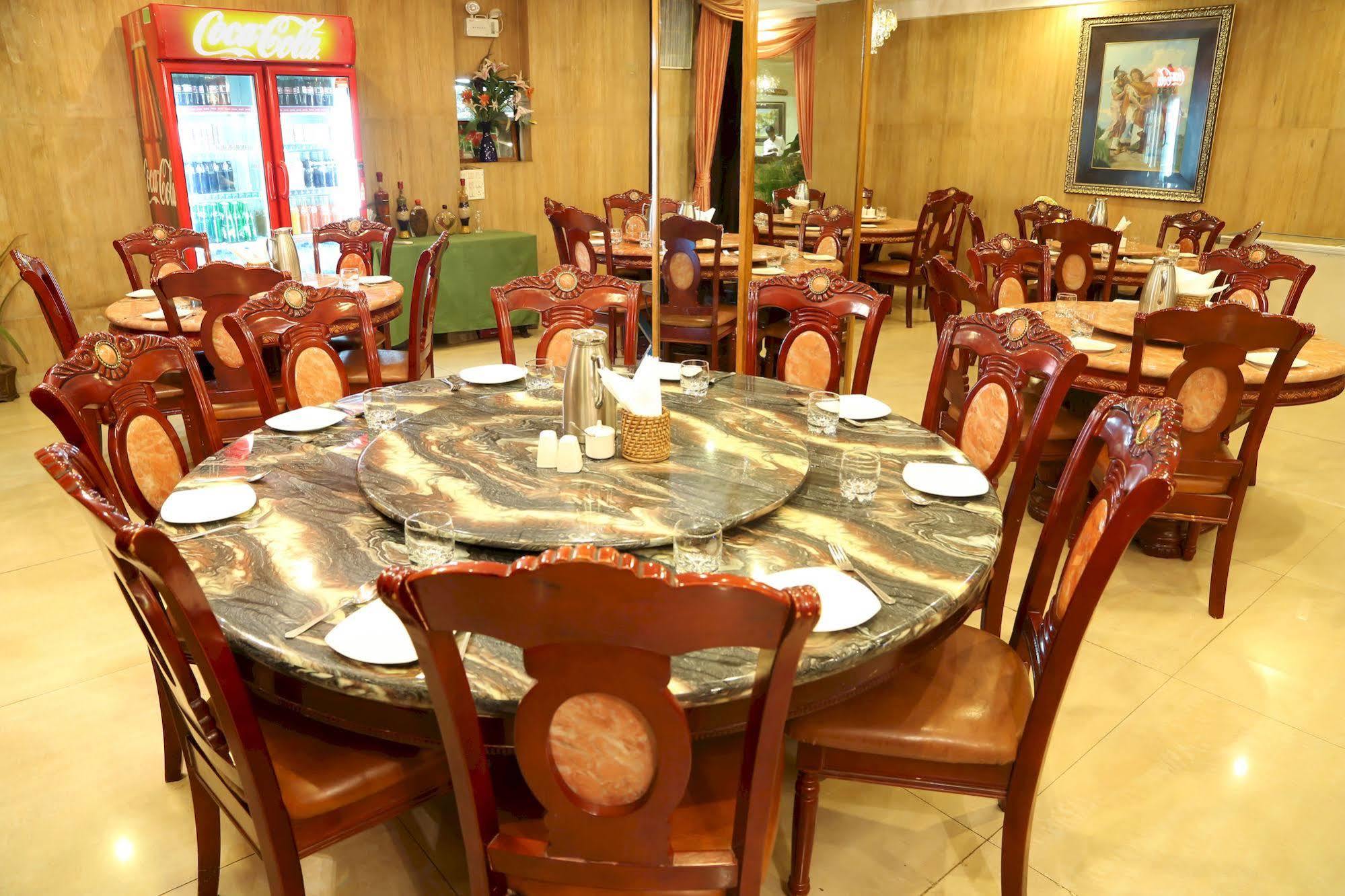Ravine Hotel Panchgani Extérieur photo